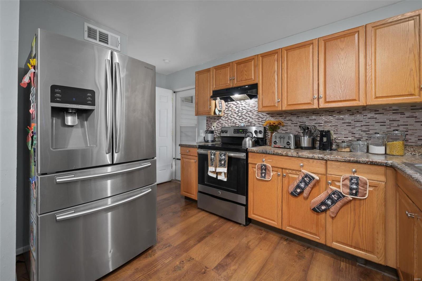 2520 Pershall Road St. Louis, MO 63136 - Photo 8 of 22 Gallery Image 8