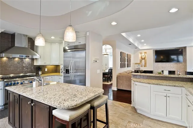 $3,151,000 | 15102 Greenleaf Street, Sherman Oaks, CA 91403
