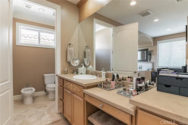 $3,151,000 | 15102 Greenleaf Street, Sherman Oaks, CA 91403
