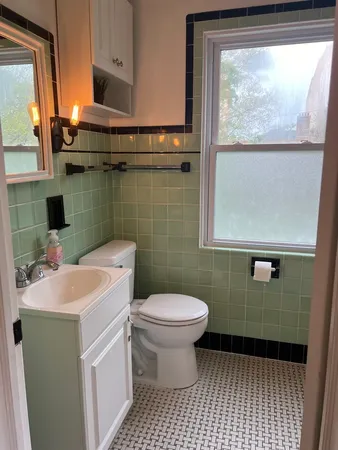$4,000 | 4716 Wolf Road, Western Springs, IL 60558