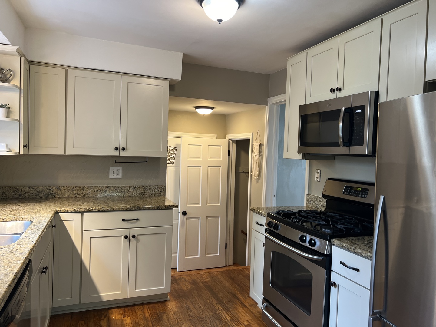 4716 Wolf Road Western Springs, IL 60558 - Photo 6 of 16