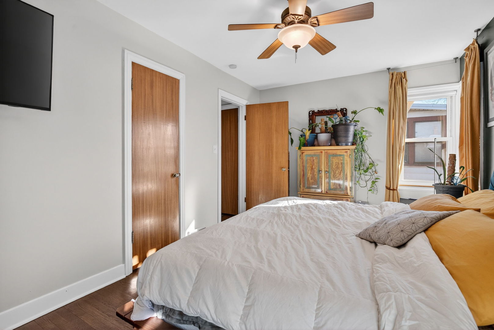 7048 35th Street Berwyn, IL 60402 - Photo 18 of 41