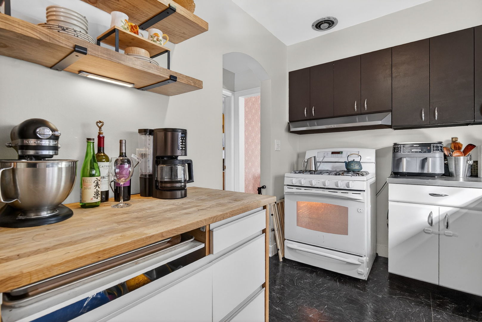 7048 35th Street Berwyn, IL 60402 - Photo 22 of 41