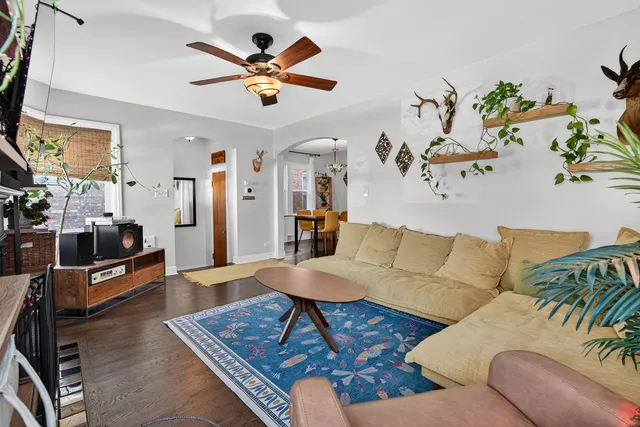 $324,900 | 7048 35th Street, Berwyn, IL 60402