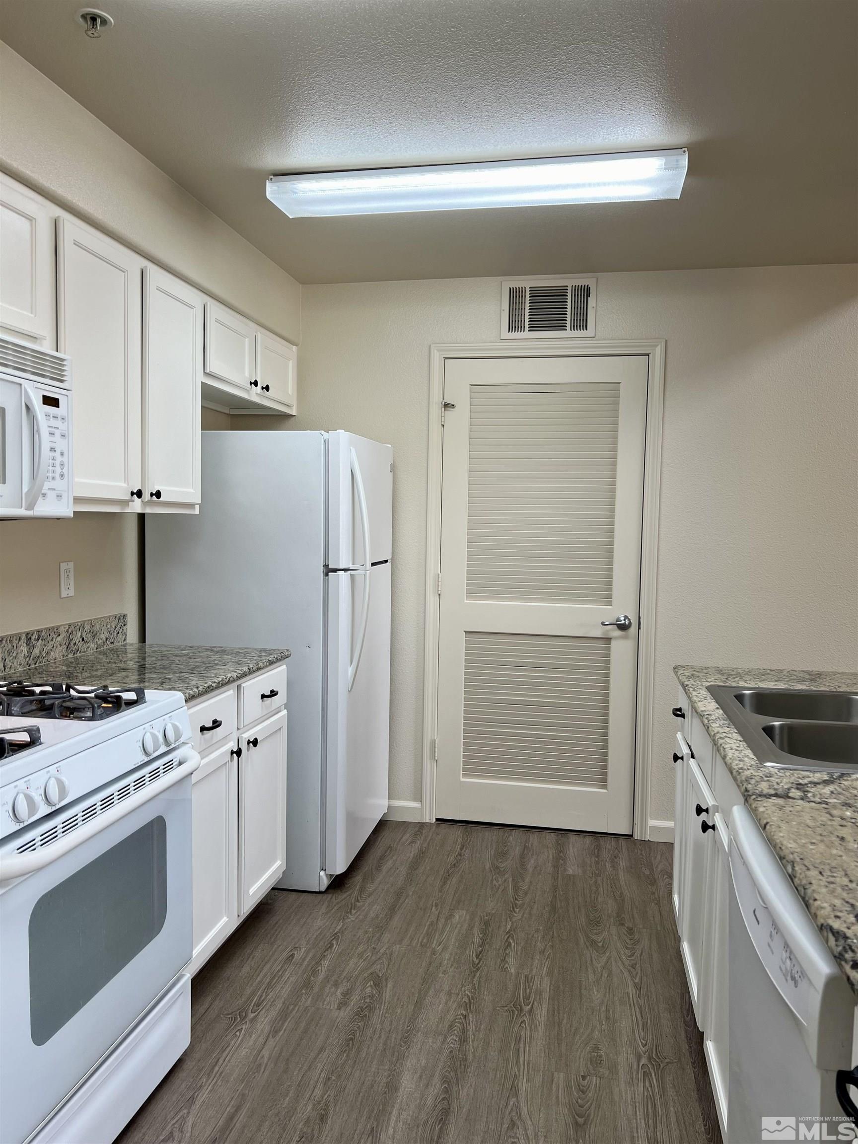 9050 Double R Boulevard, Unit 1422 Reno, NV 89521 - Photo 17 of 35 Photo 17