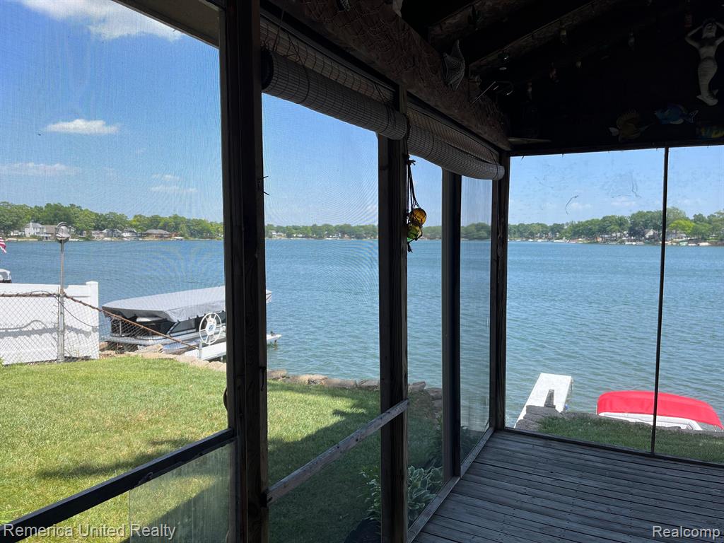 2620 Desmond Road Waterford, MI 48329 - Photo 23 of 39
