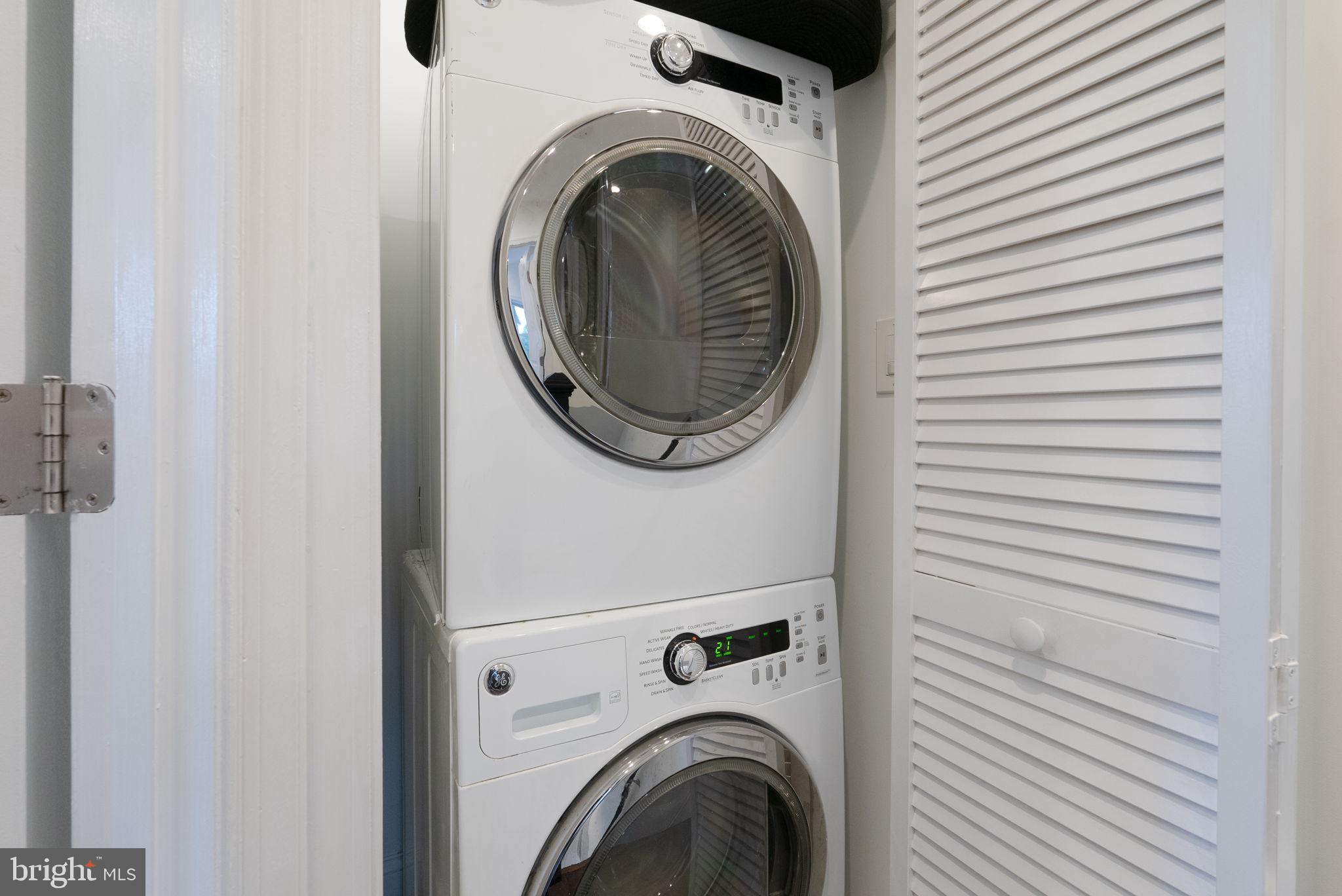 2000 East A Street Northeast Washington, DC 20002 - Photo 22 of 26 a utility room with dryer and washer