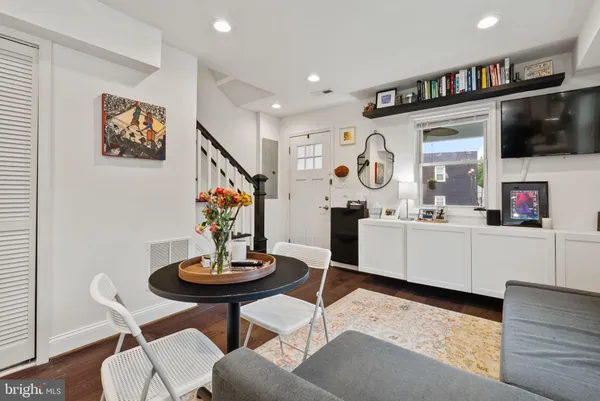 $2,900 | 2000 East A Street Northeast, Washington, DC 20002