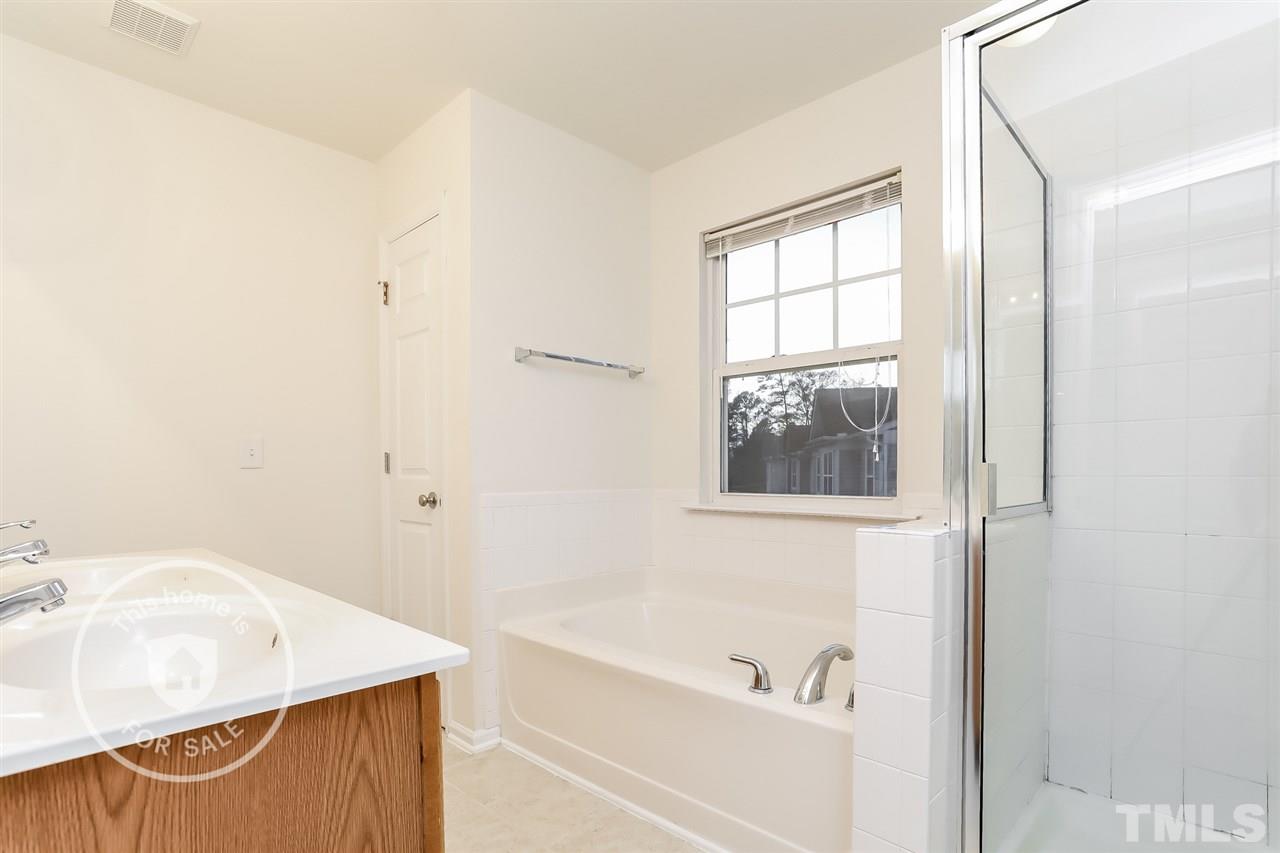 320 Gilman Lane Raleigh, NC 27610 - Photo 4 of 25 Gallery Image 4