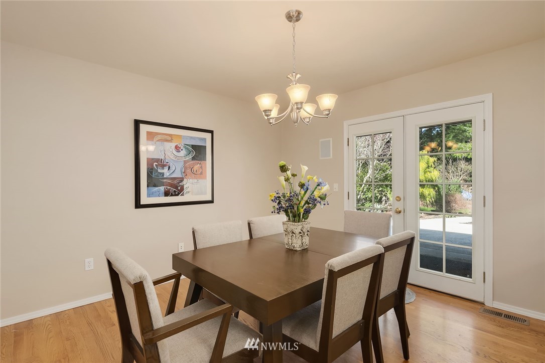 13138 Moes Road Southeast Rainier, WA 98576 - Photo 11 of 31 Gallery Image 11