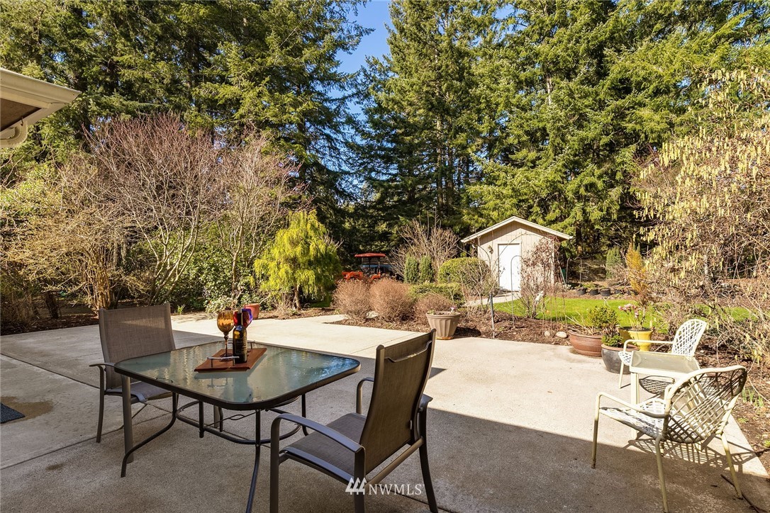 13138 Moes Road Southeast Rainier, WA 98576 - Photo 12 of 31 Gallery Image 12