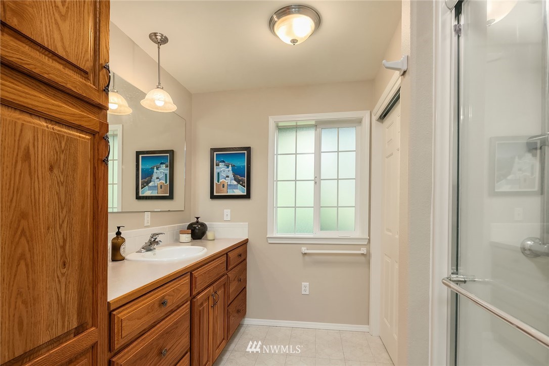 13138 Moes Road Southeast Rainier, WA 98576 - Photo 25 of 31 Gallery Image 25