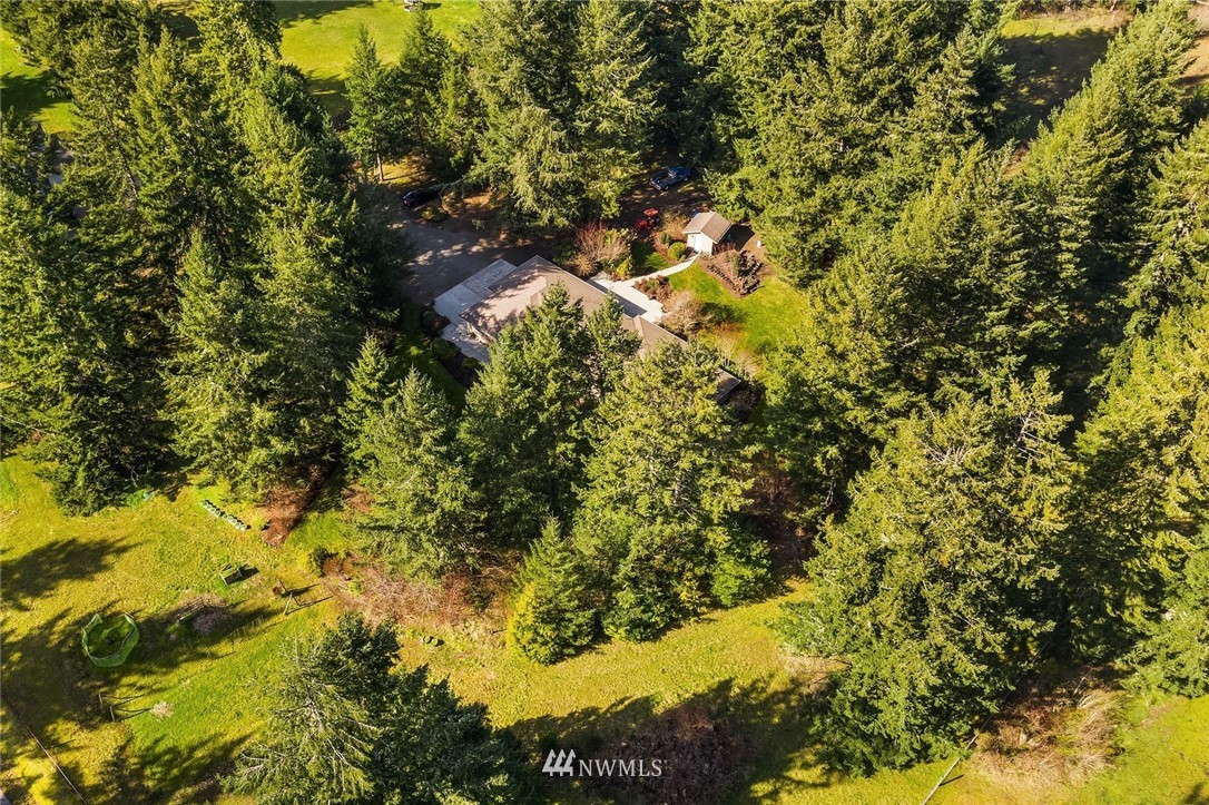 13138 Moes Road Southeast Rainier, WA 98576 - Photo 31 of 31 Gallery Image 31