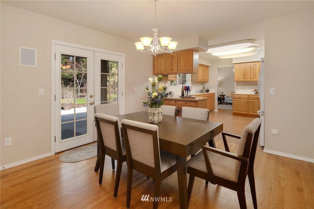 13138 Moes Road Southeast Rainier, WA 98576 - Photo 7 of 31 Gallery Image 7