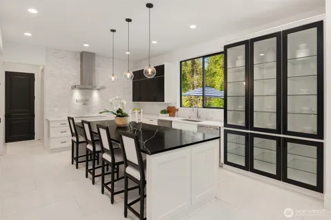 $5,250,000 | 12284 196th Avenue Northeast, Redmond, WA 98053