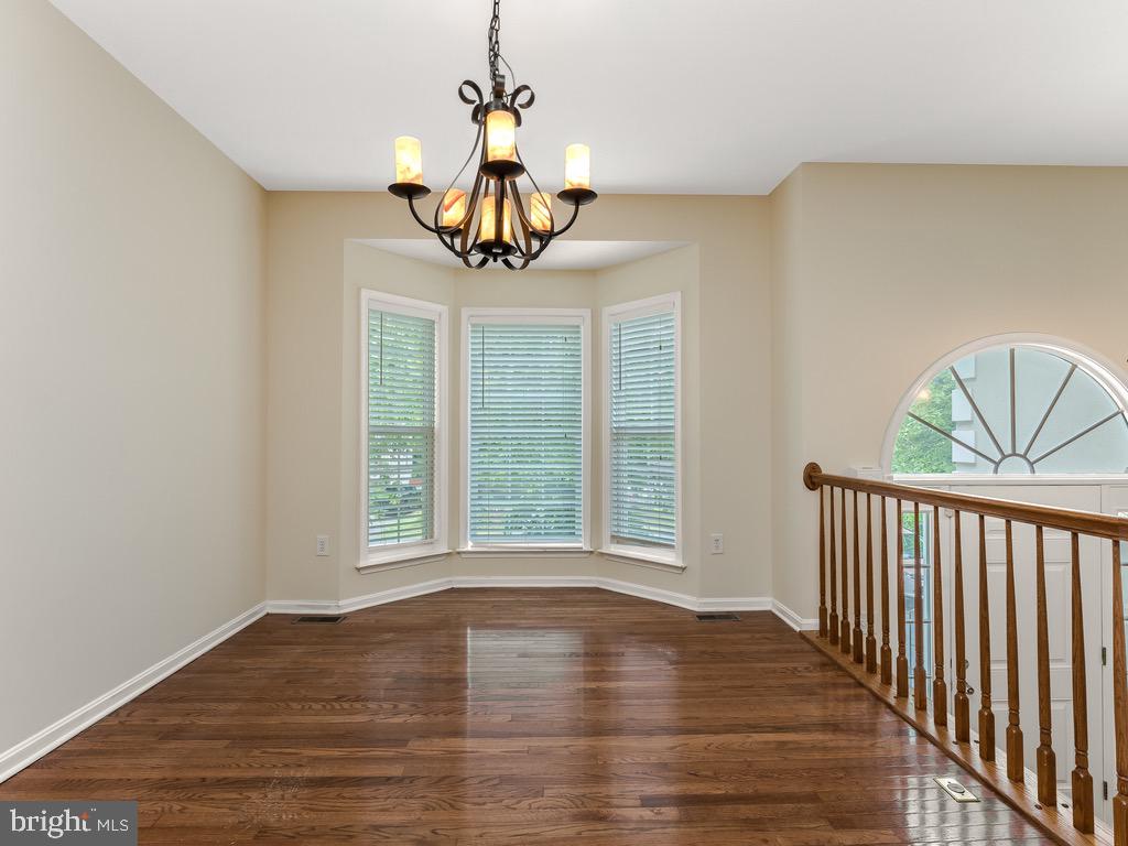235 Cedar Ridge Drive Ruther Glen, VA 22546 - Photo 4 of 27 Dining room