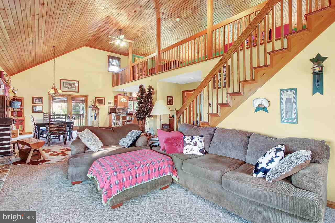 6002 Crone Road Dover, PA 17315 - Photo 3 of 36