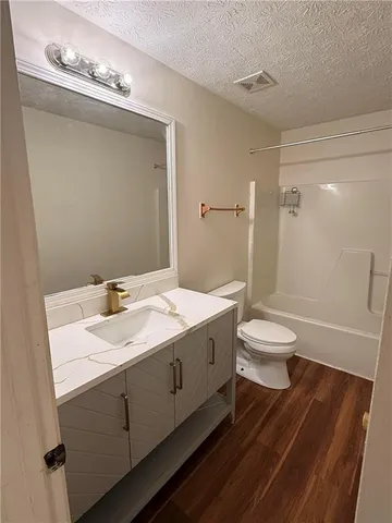 $274,900 | 220 Dailey's Plantation Drive, McDonough, GA 30253