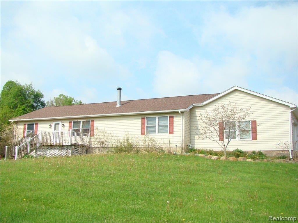 3350 North Mill Road Dryden, MI 48428 - Photo 3 of 11 DSC05555