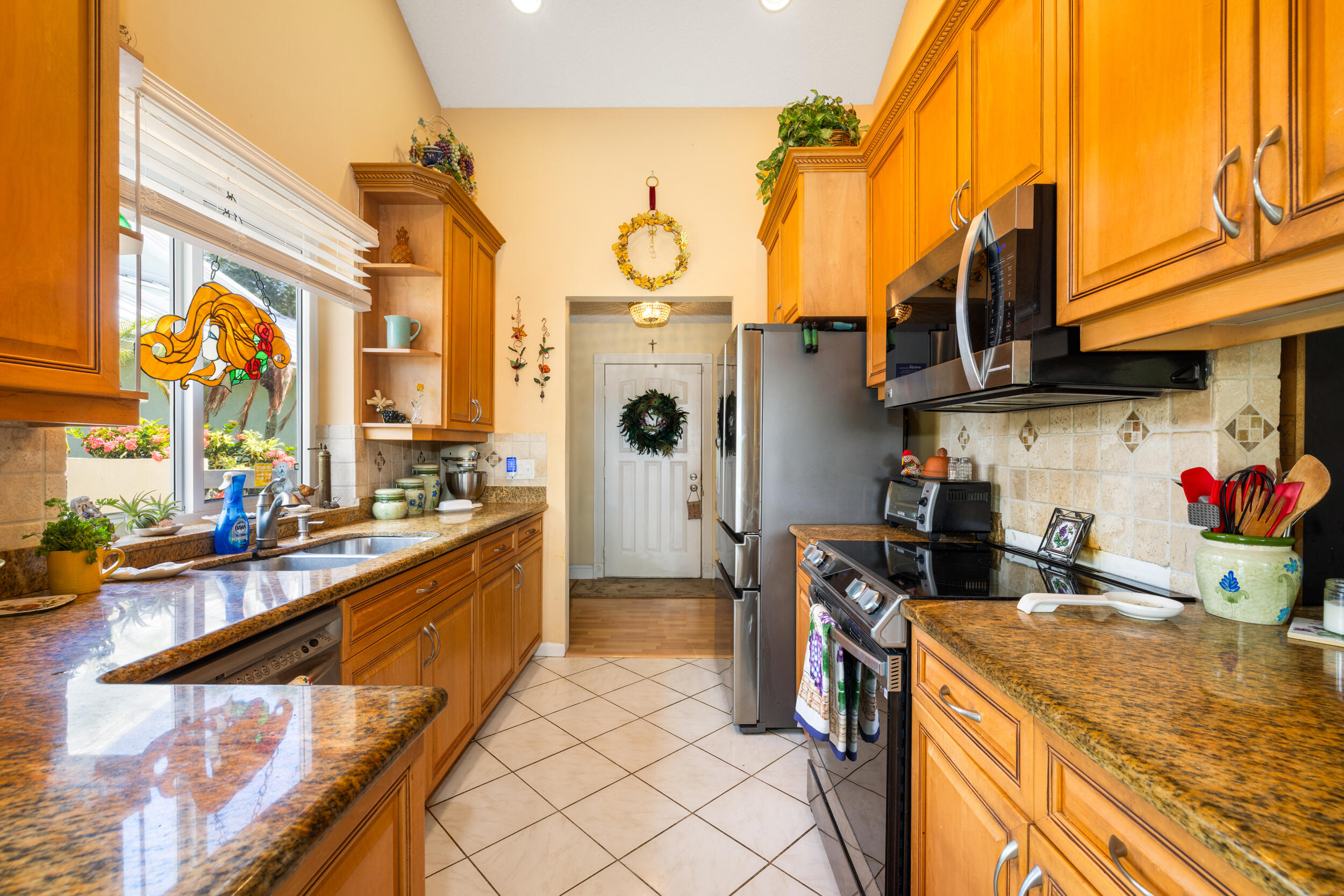 224 Cape Pointe Circle Jupiter, FL 33477 - Photo 5 of 44 Kitchen
