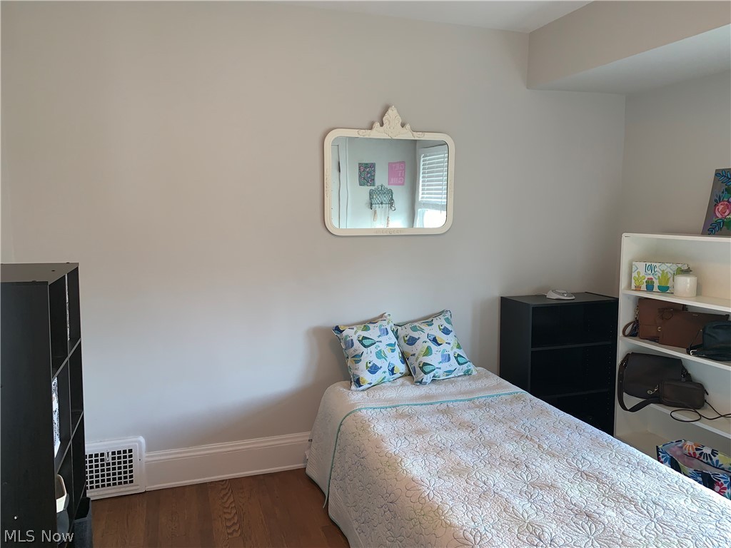 6145 Manchester Road Parma, OH 44129 - Photo 24 of 33