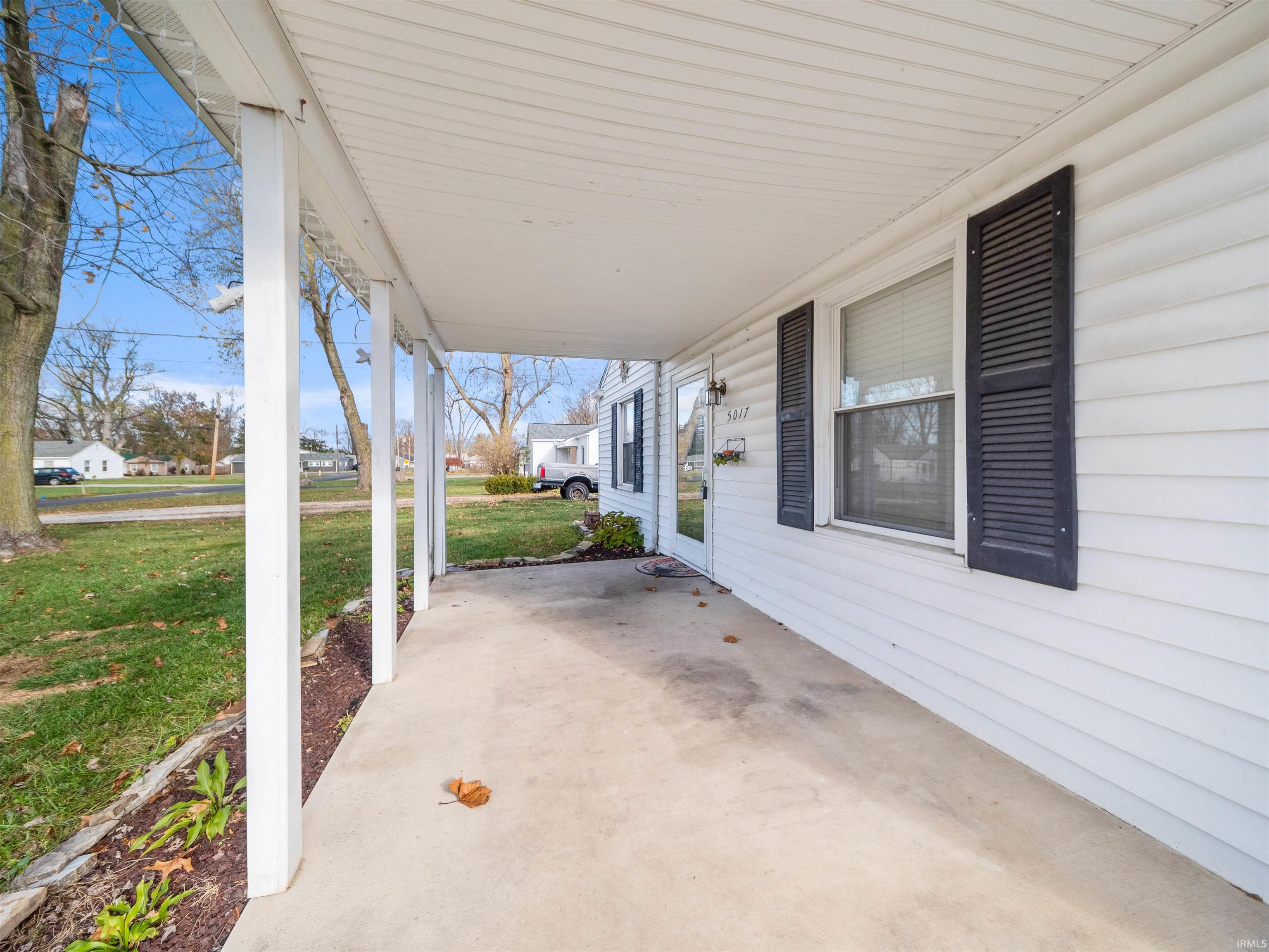 5017 Tyrone Road Fort Wayne, IN 46809 - Photo 3 of 31