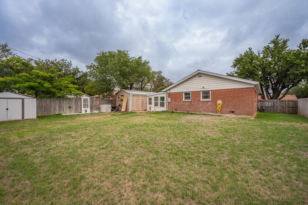 5215 George Terrace Amarillo, TX 79106 - Photo 22 of 23 backyard 3