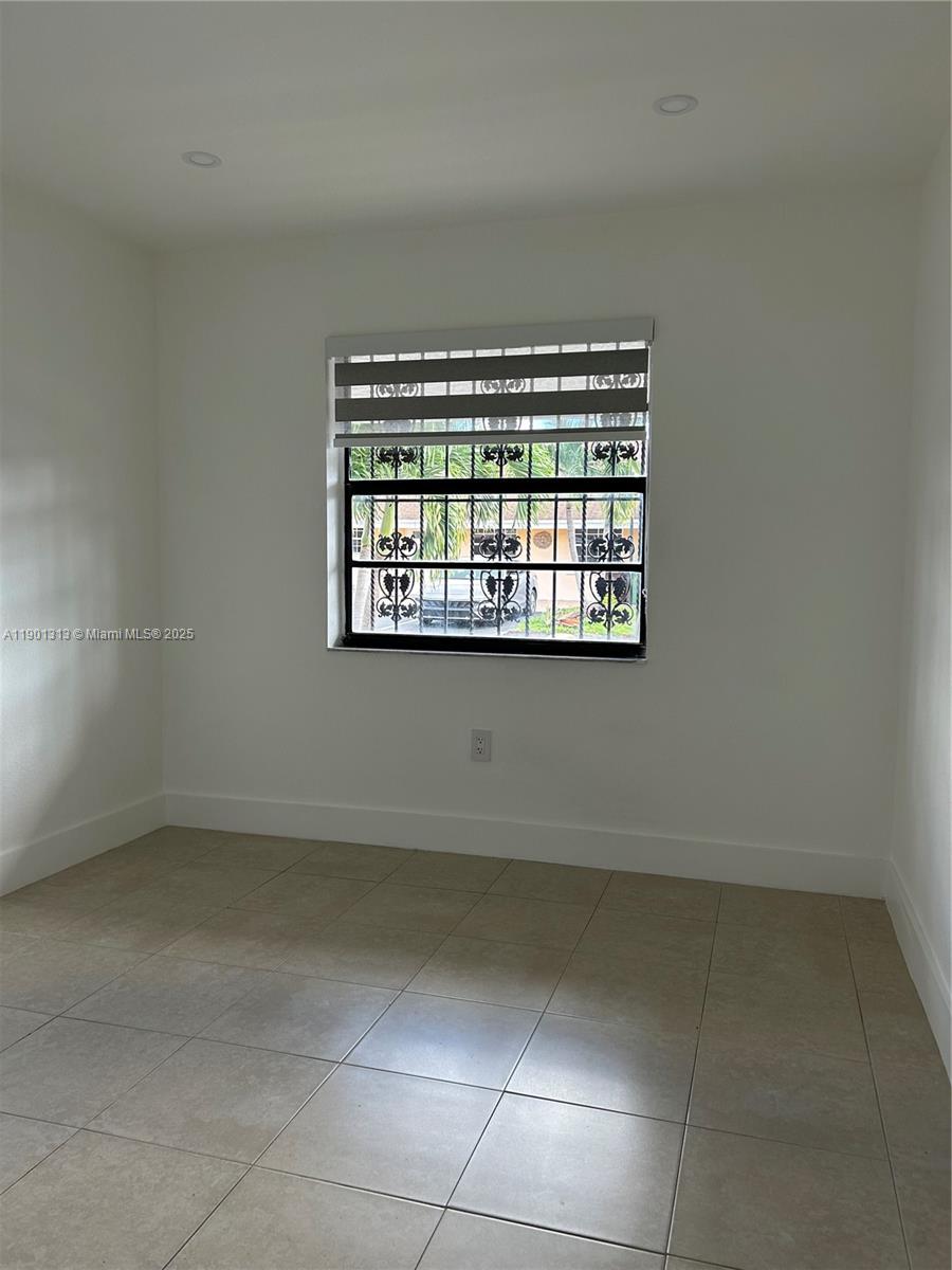 5214 West 24th Way, Unit 18D Hialeah, FL 33016 - Photo 21 of 52