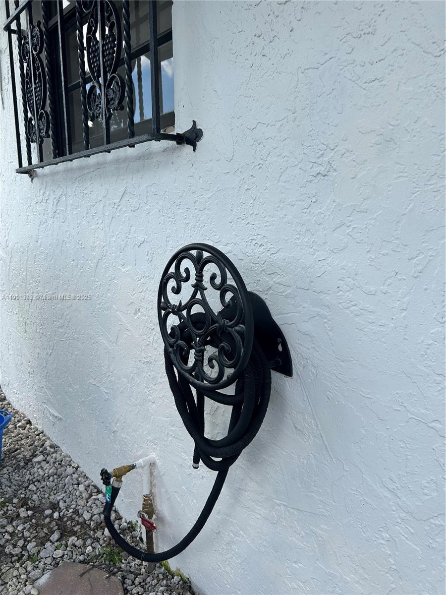 5214 West 24th Way, Unit 18D Hialeah, FL 33016 - Photo 49 of 52