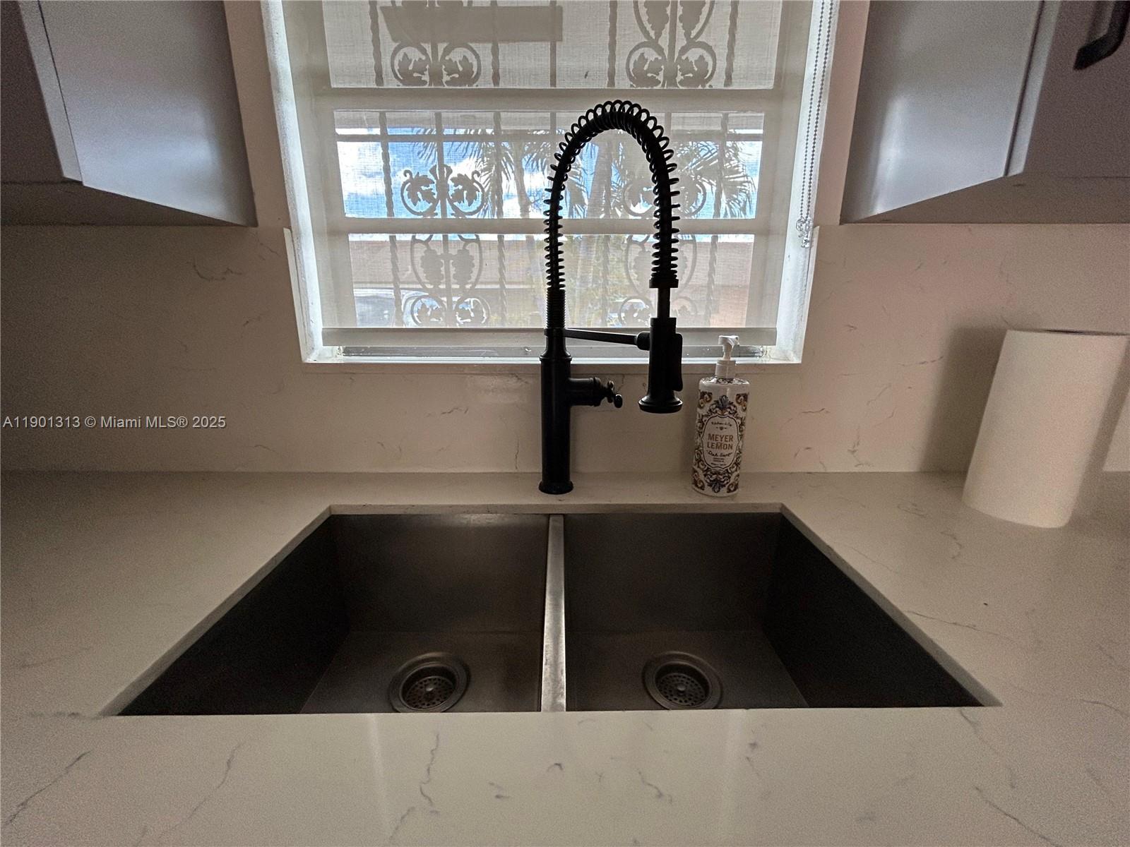 5214 West 24th Way, Unit 18D Hialeah, FL 33016 - Photo 6 of 52