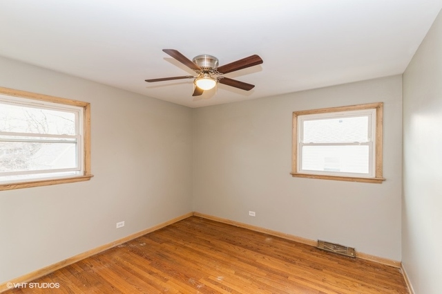 1329 Ridge Road Homewood, IL 60430 - Photo 7 of 12