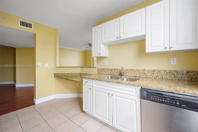 $498,000 | 520 Southeast 5th Avenue, Unit 1303, Fort Lauderdale, FL 33301