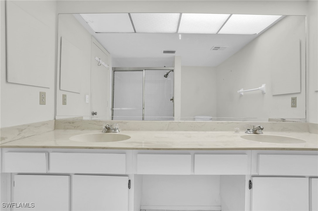 195 Cypress Way East, Unit 8 Naples, FL 34110 - Photo 12 of 18