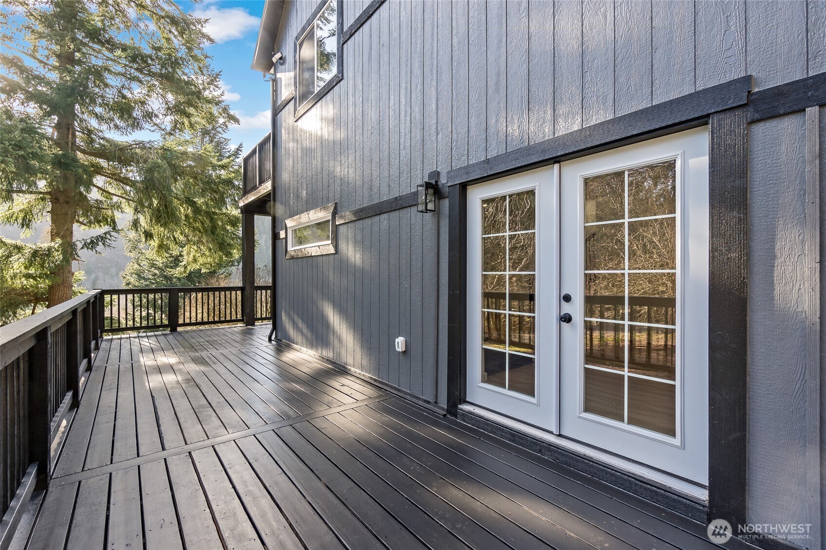 17902 Mulqueen Road Southeast Rainier, WA 98576 - Photo 3 of 40 Gallery Image 3