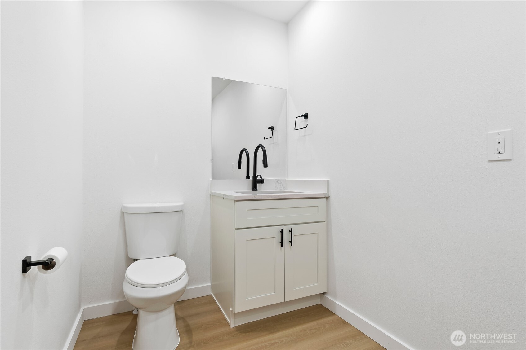 17902 Mulqueen Road Southeast Rainier, WA 98576 - Photo 33 of 40 Gallery Image 33