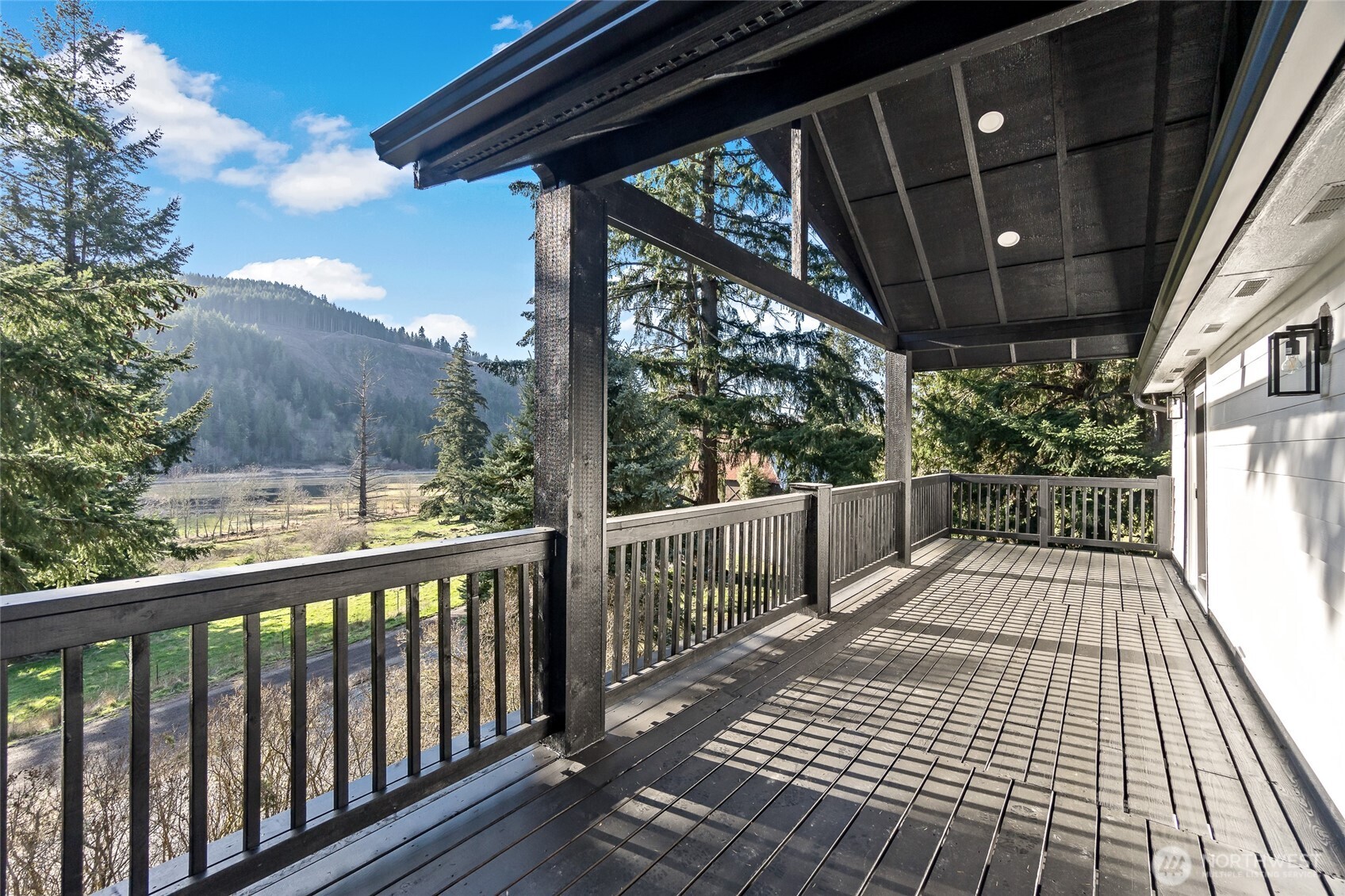 17902 Mulqueen Road Southeast Rainier, WA 98576 - Photo 5 of 40 Gallery Image 5