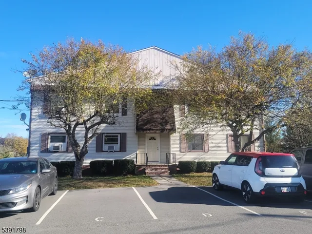 $118,500 | 390 Lake Shore West, Unit B, Montague, NJ 07827