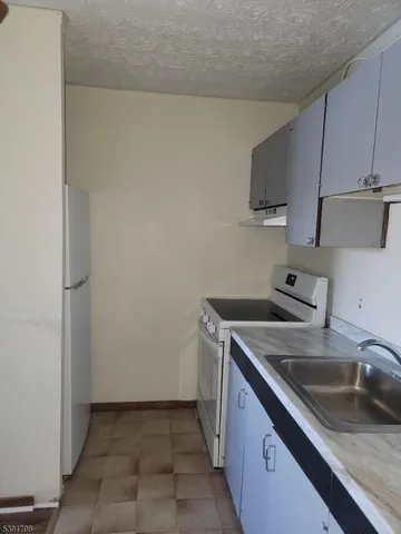 $118,500 | 390 Lake Shore West, Unit B, Montague, NJ 07827