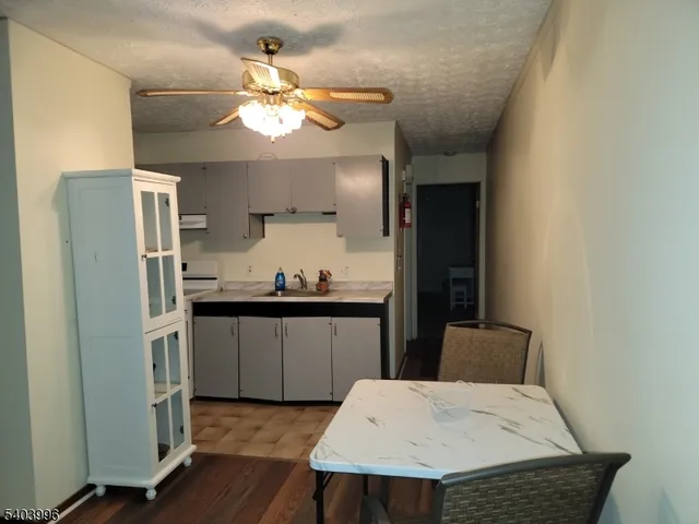 $118,500 | 390 Lake Shore West, Unit B, Montague, NJ 07827