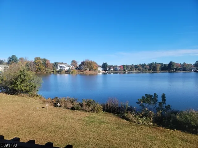 $118,500 | 390 Lake Shore West, Unit B, Montague, NJ 07827