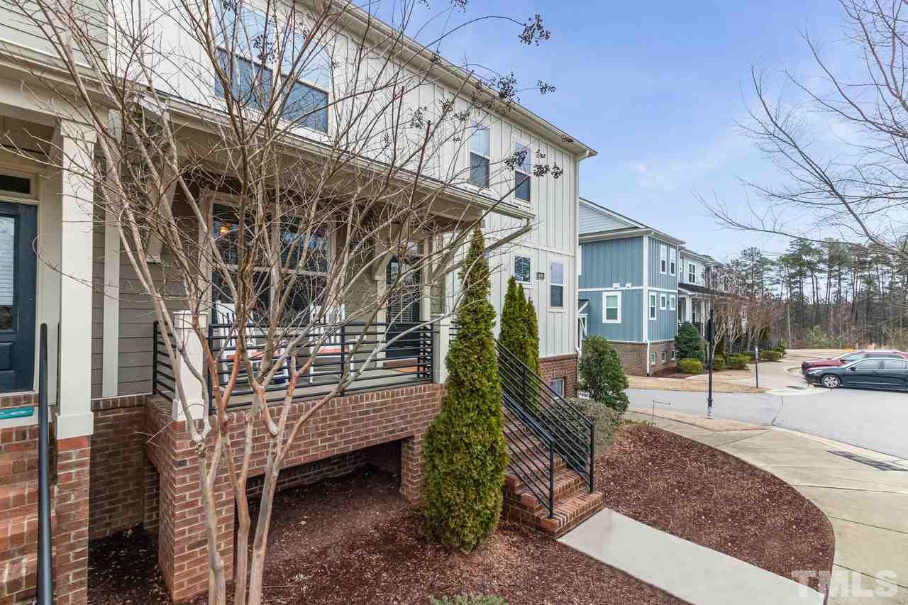 1637 Crafton Way Raleigh, NC 27607 - Photo 2 of 21