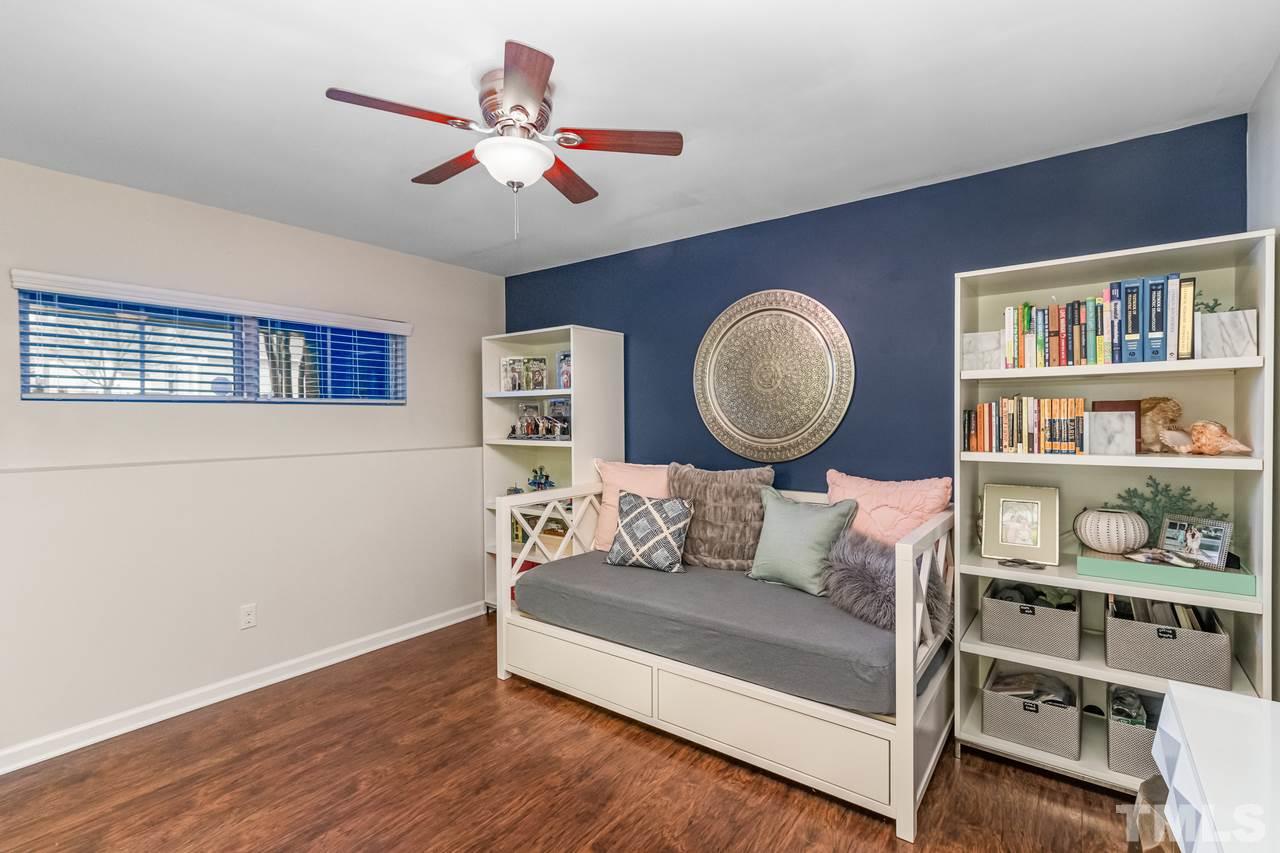 1637 Crafton Way Raleigh, NC 27607 - Photo 13 of 21