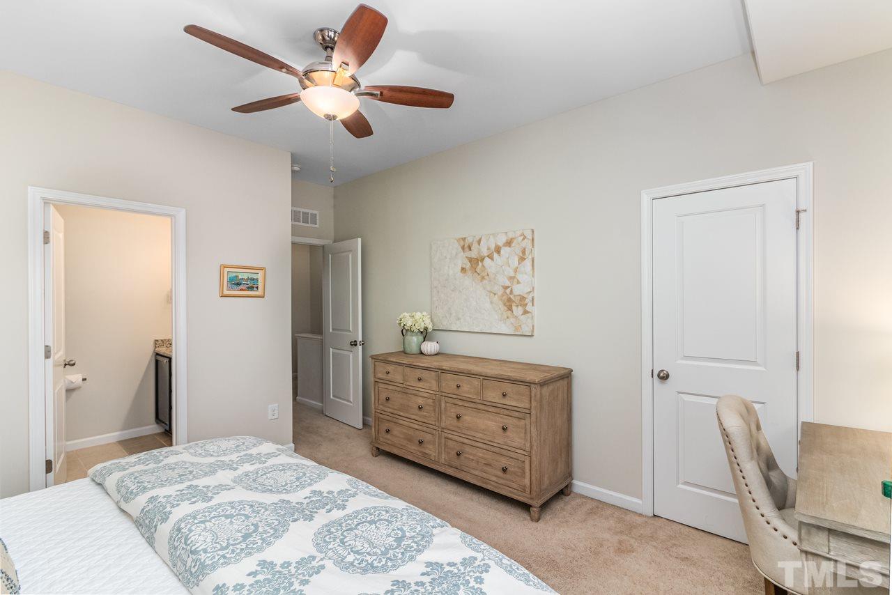 1637 Crafton Way Raleigh, NC 27607 - Photo 19 of 21