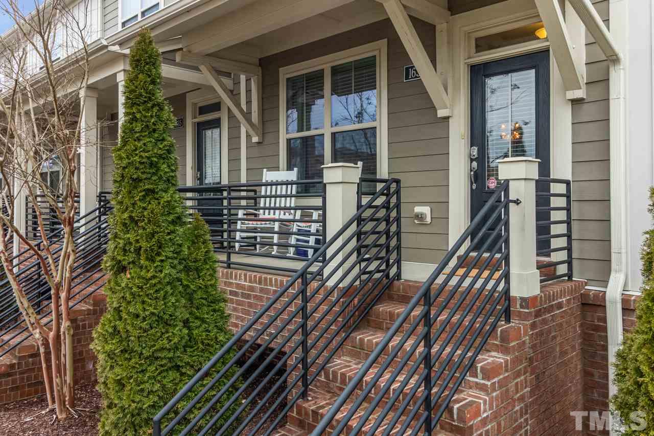 1637 Crafton Way Raleigh, NC 27607 - Photo 4 of 21