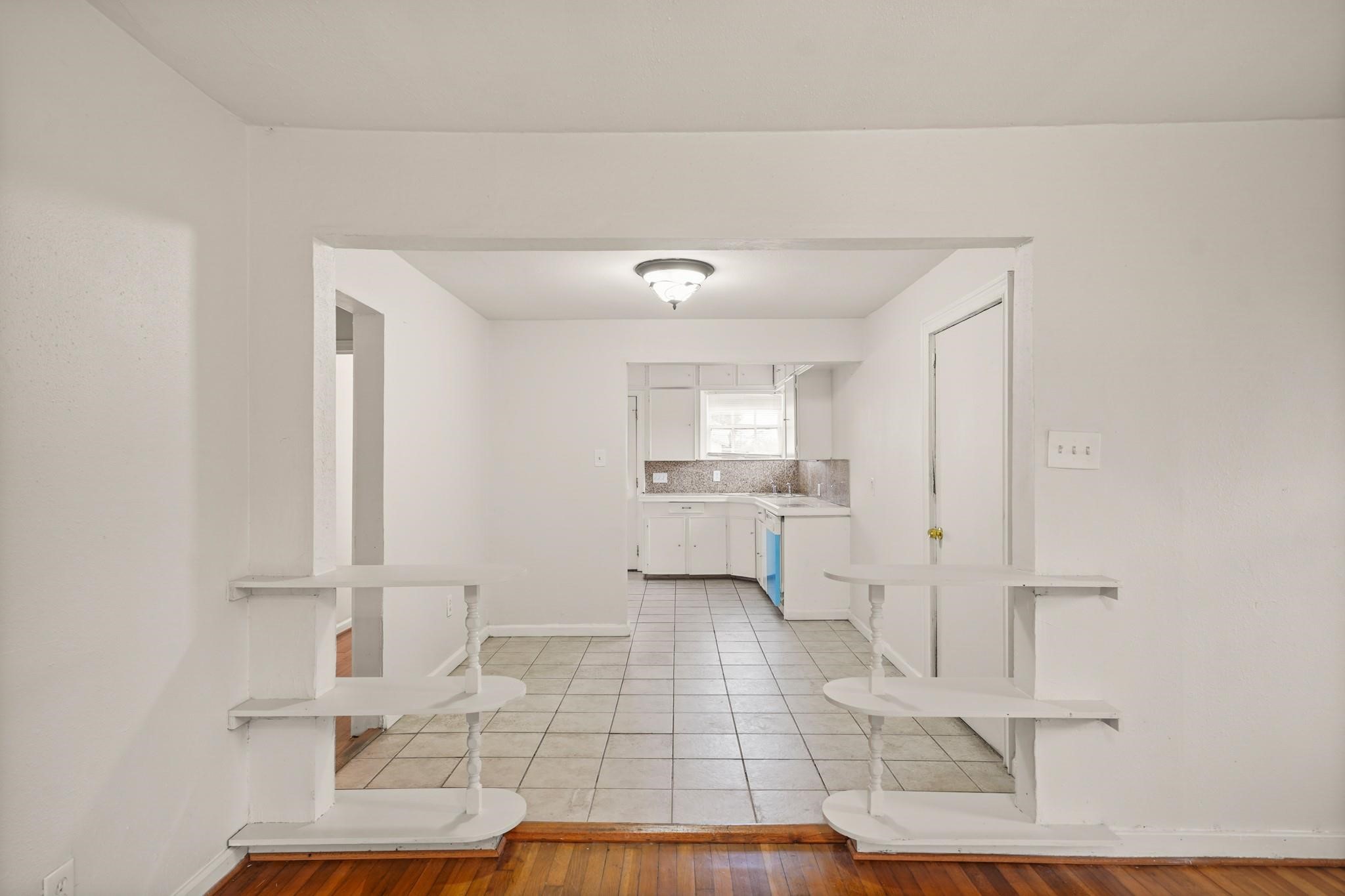 7502 Ley Road Houston, TX 77028 - Photo 7 of 24