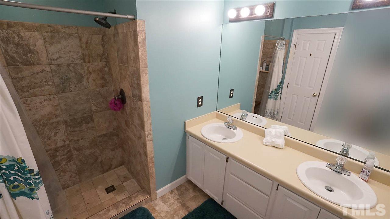 7813 Harbor Drive Raleigh, NC 27615 - Photo 19 of 30 Gallery Image 19