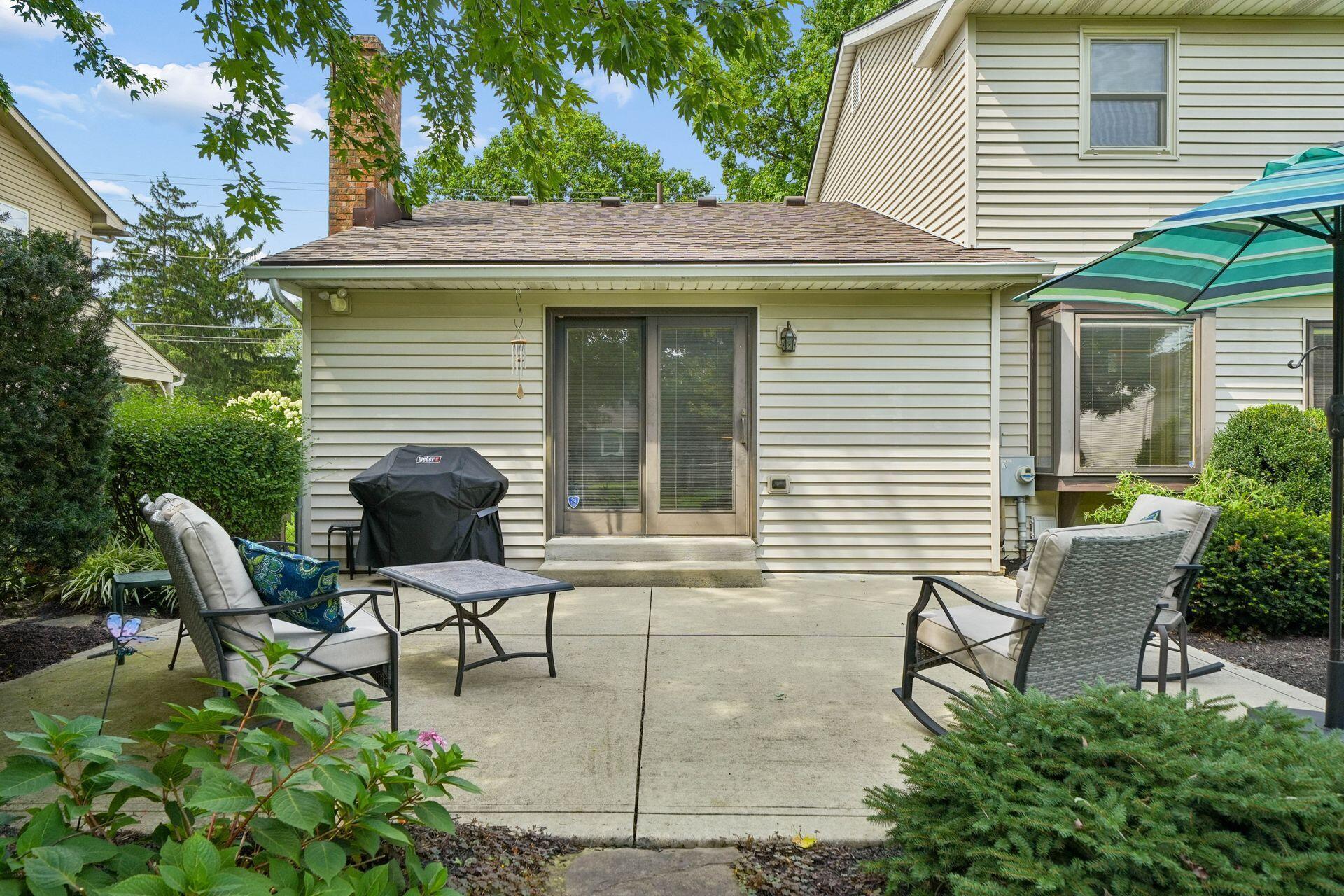 3259 Smiley Road Columbus, OH 43221 - Photo 35 of 37 Exterior back