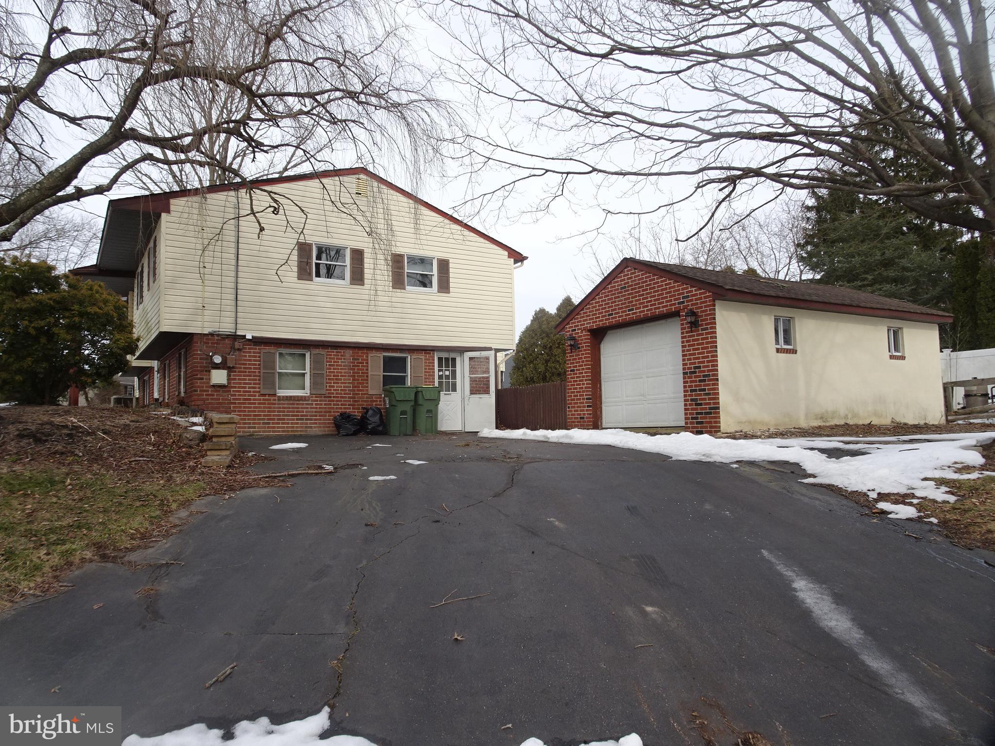 166 Blue Jay Road Chalfont, PA 18914 - Photo 5 of 30 Gallery Image 5