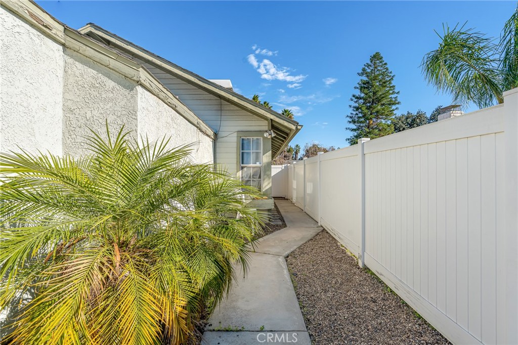 1150 Express Circle Colton, CA 92324 - Photo 3 of 29