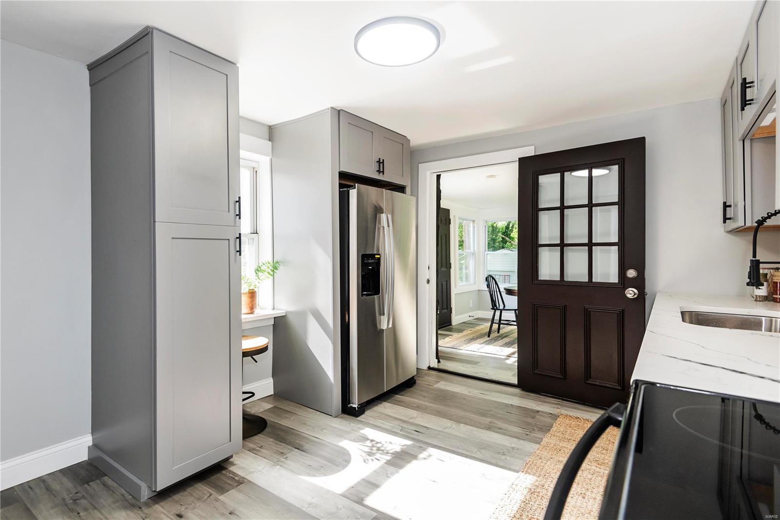 9388 Golden Gate Road St. Louis, MO 63144 - Photo 11 of 54